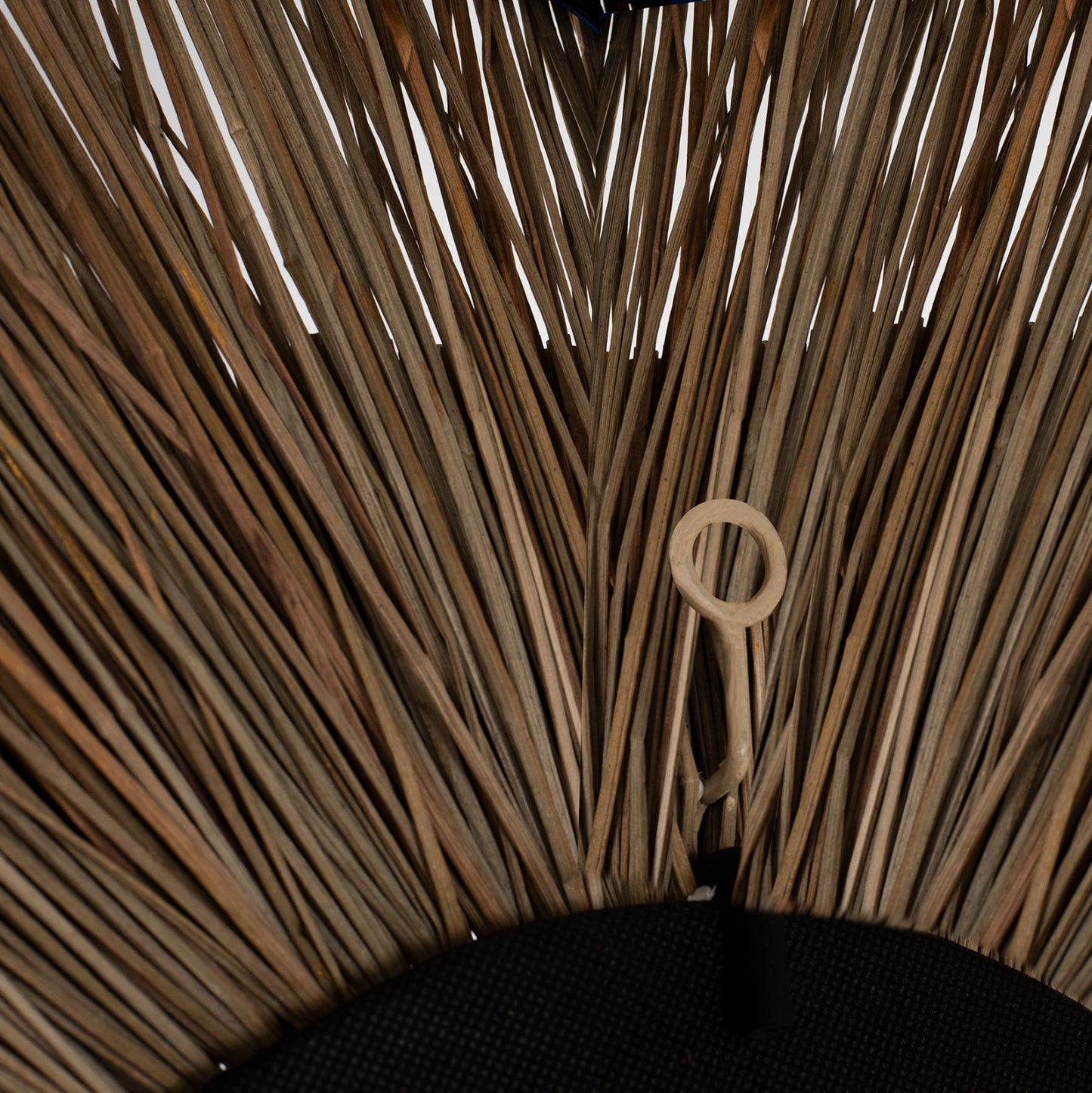 Wall Mirror Round With Mendong Grass Frame In Natural And Gold Φ70cm.hm7800