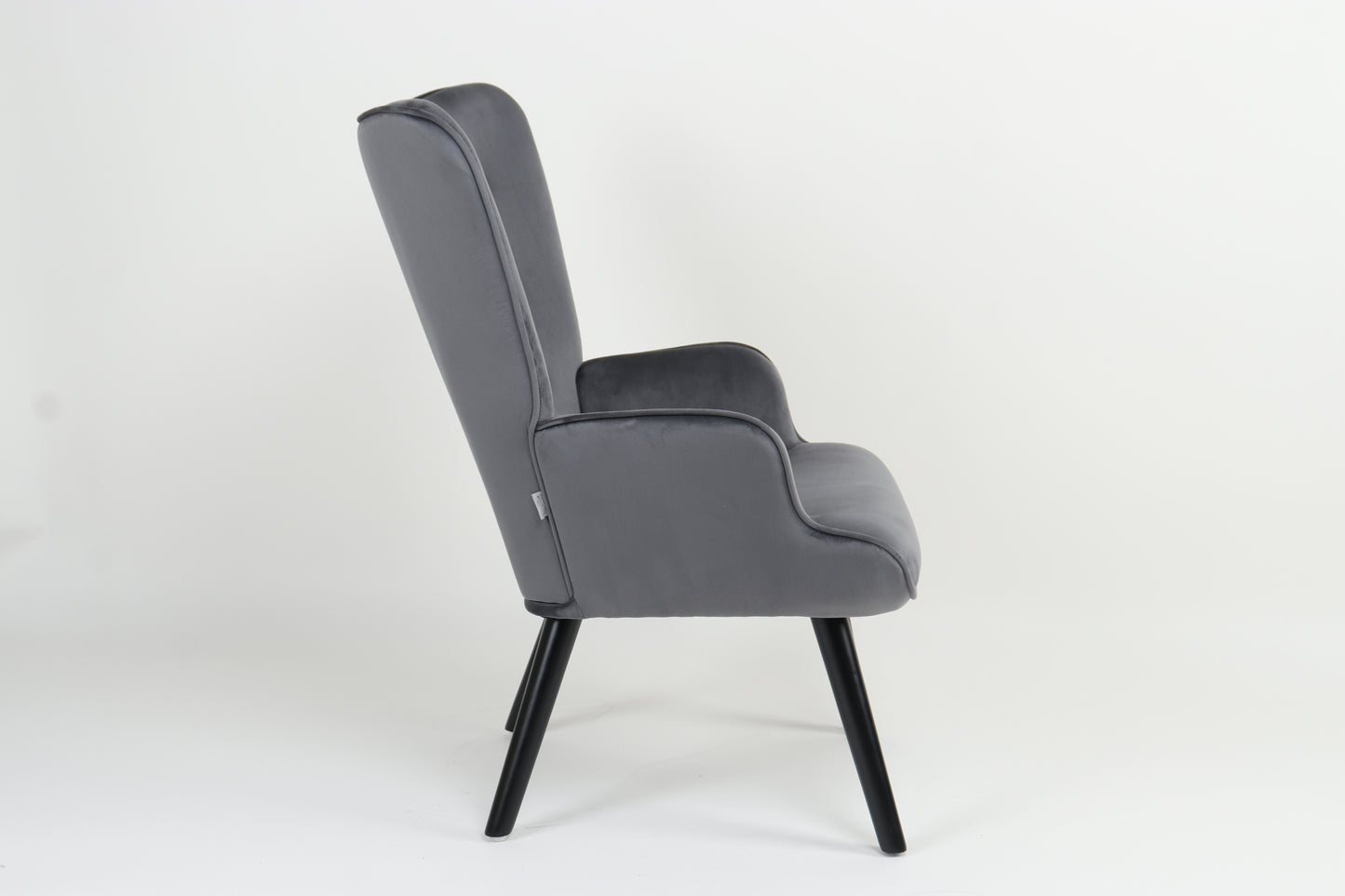 Vela Armchair