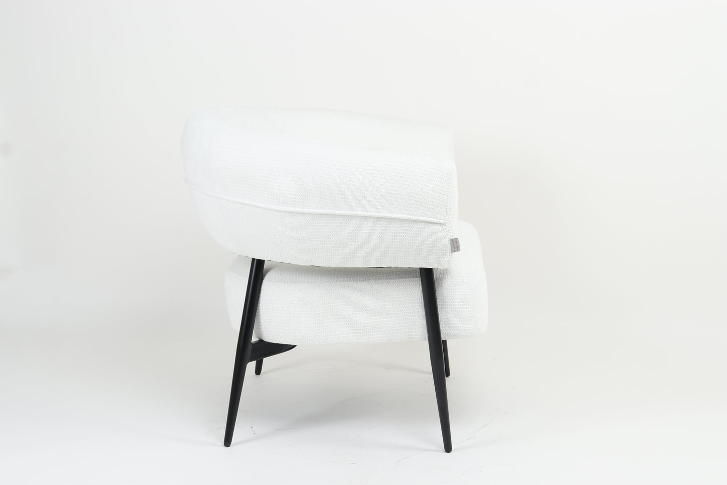 Zeno Armchair