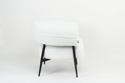 Zeno Armchair
