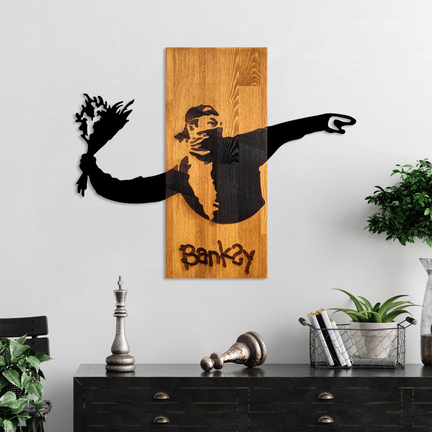 Wall Decoration Banksy Hm4757-metal In Black-wood 69x3(thickness)x58hcm.