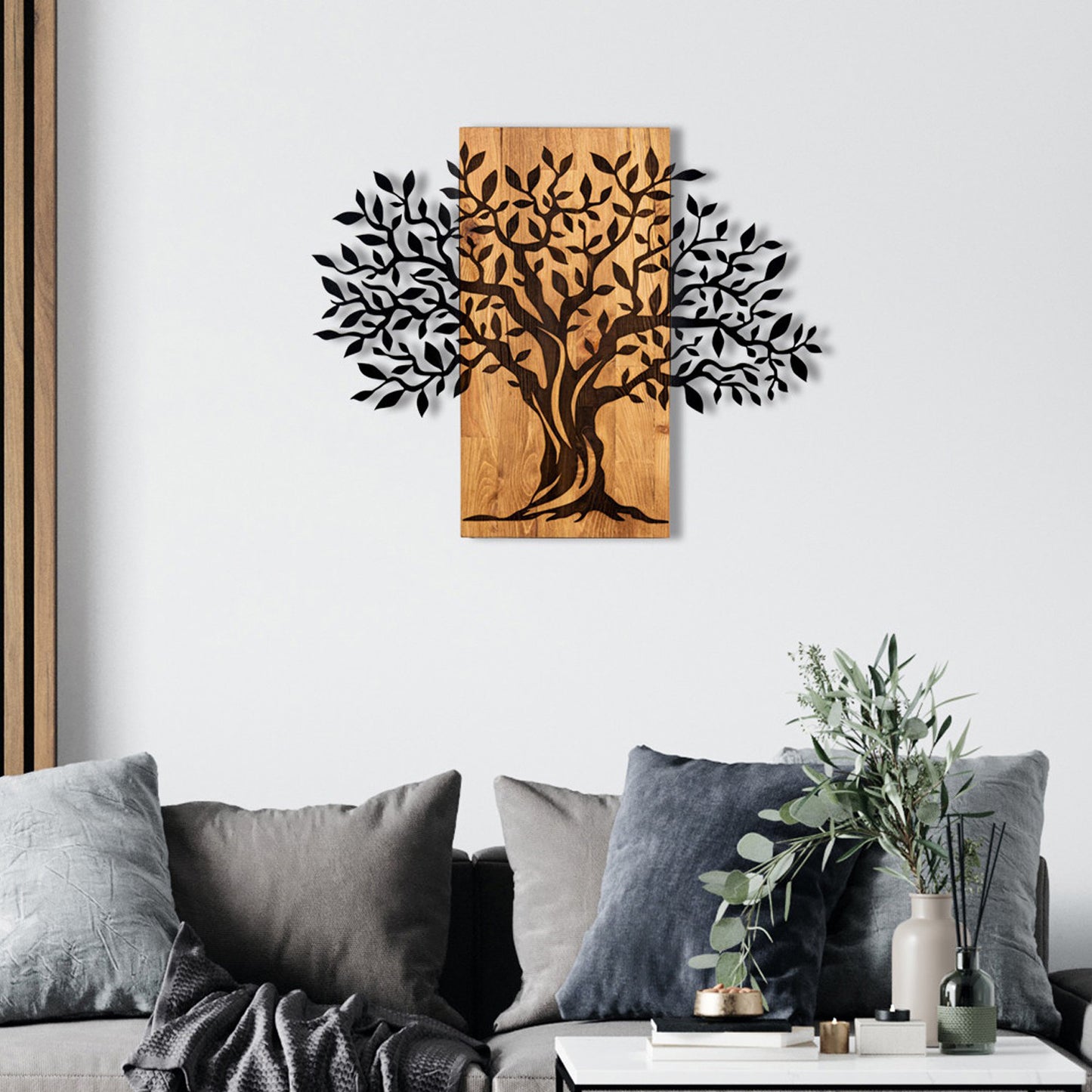 Wall Decoration Tree Figure Hm4802-metal In Black-wood 72x3(thickness)x58hcm.