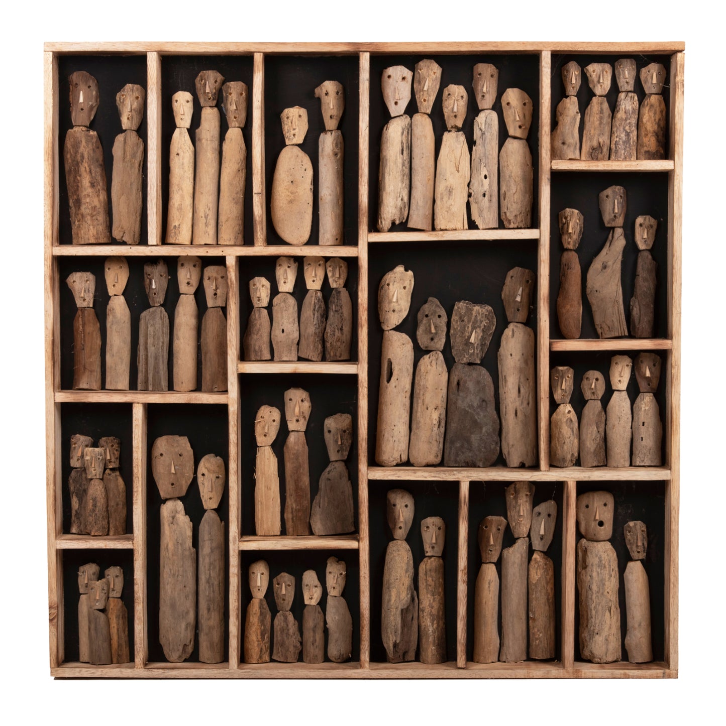 Wall Decoration Myst Hm4274 Frame With Figurines Made Of Driftwood 100x6x100hcm.