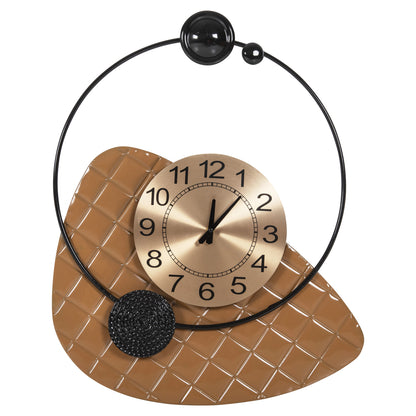 Wall Clock Hm4204 Metal In Gold With Black Pointers 50x63cm.