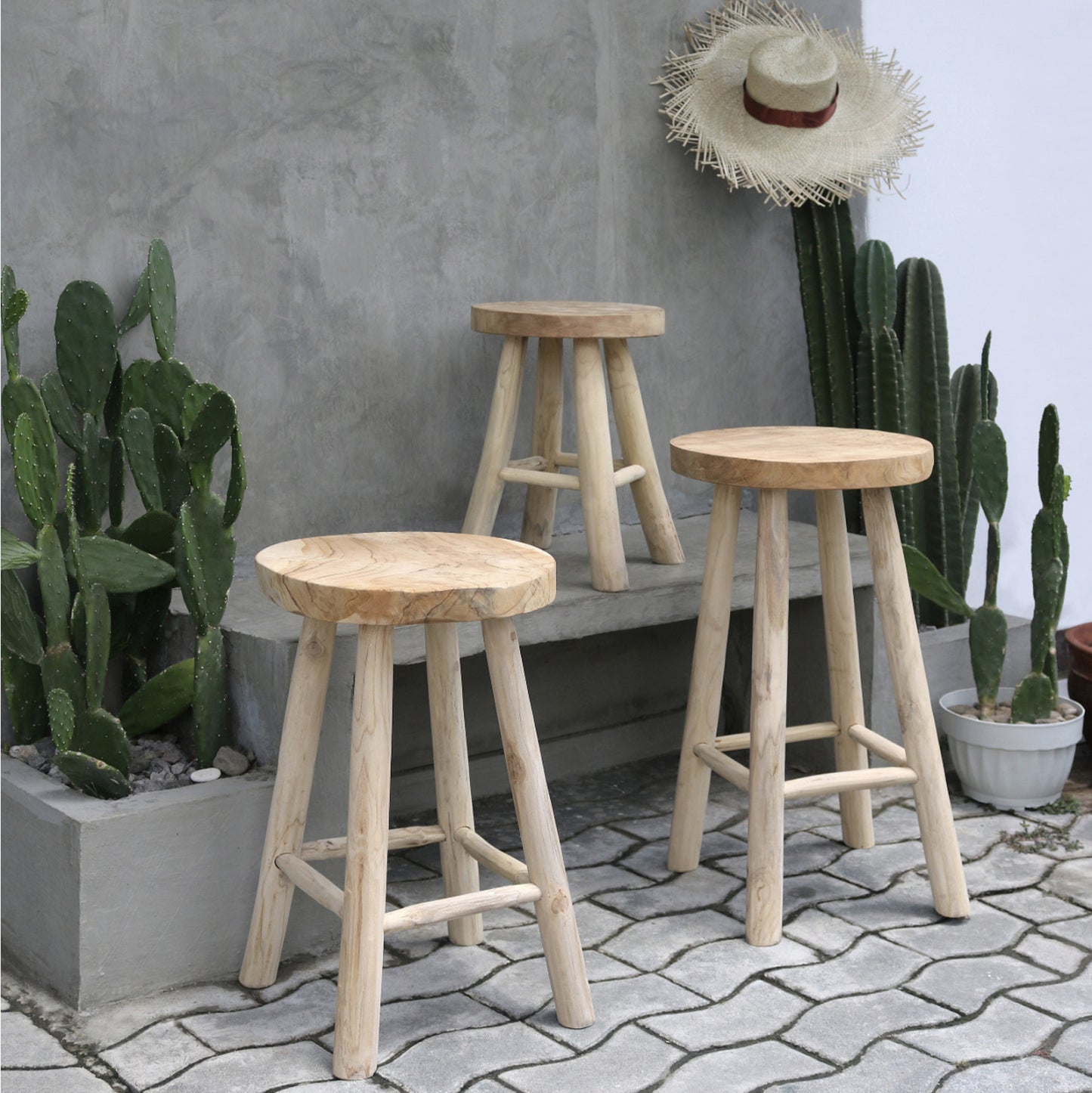 Stool Made Of Teak Wood Natural Φ35x62hcm.hm9479
