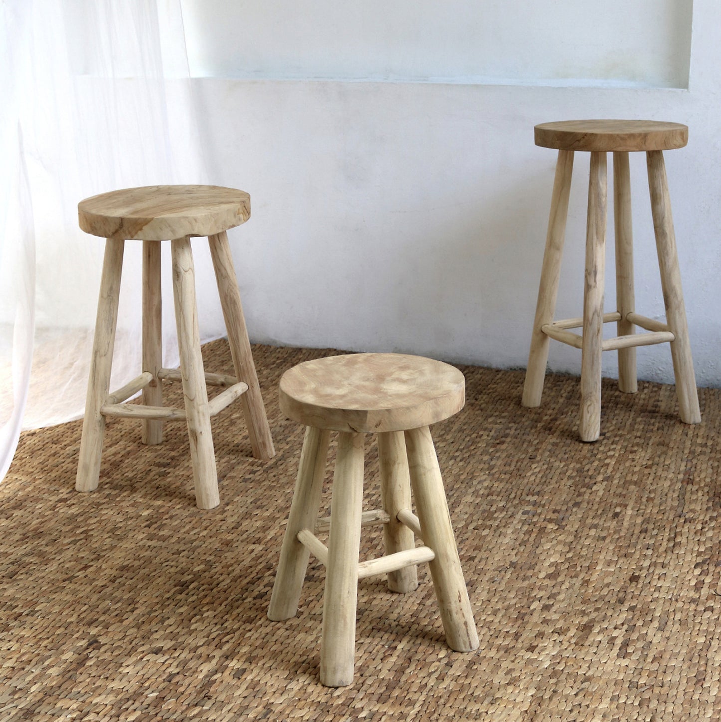 Stool Made Of Teak Wood Natural Φ35x62hcm.hm9479